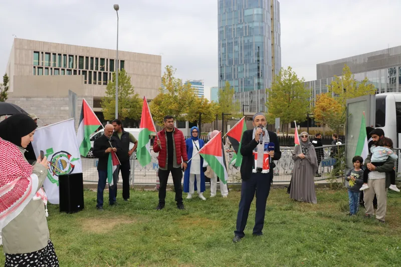 ABD elçiliği önündeki Gazze nöbetine Muhammed Emin Yıldırım
