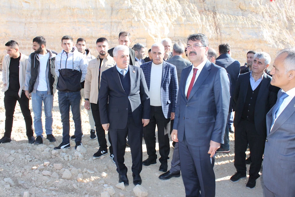 Nasıroğlu, Gercüş ilçesinde başlayan doğalgaz çalışmalarını yerinde inceledi