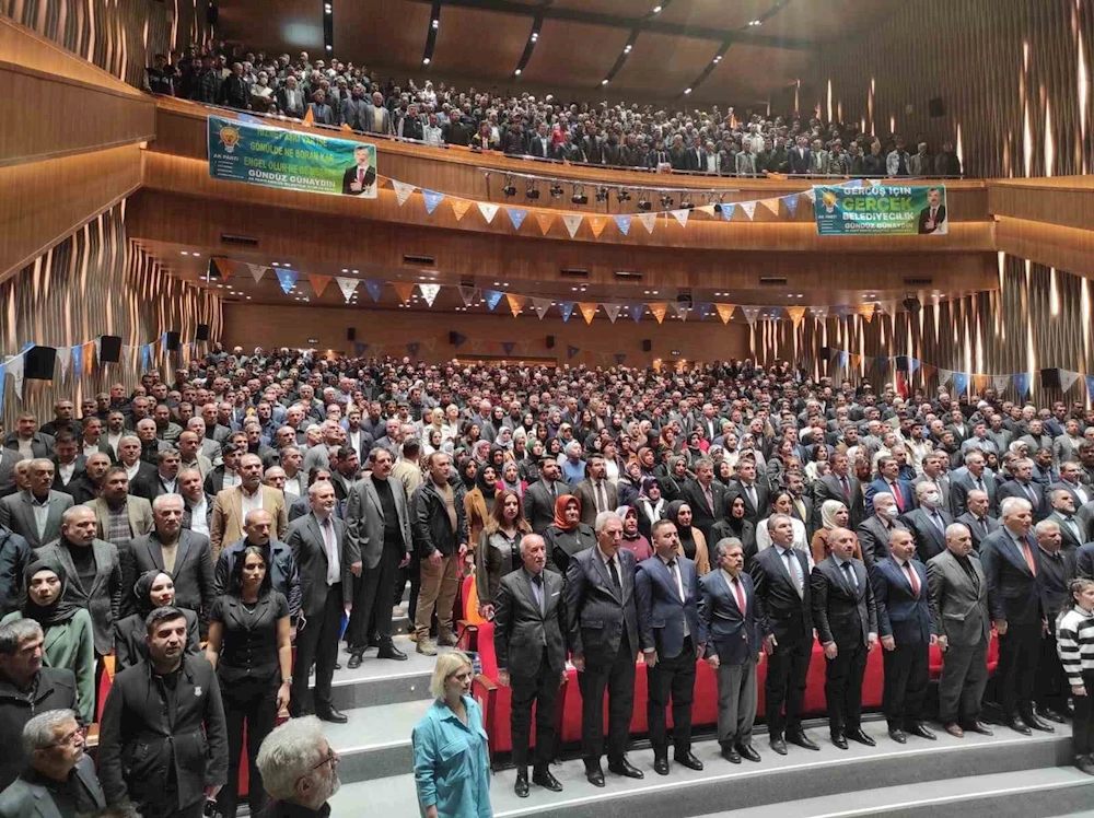 AK Parti Batman’da belediye başkan adaylarını tanıttı