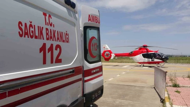 Diyarbakır’da ambulans helikopter, kaynar süt kazanına düşen çocuk için havalandı