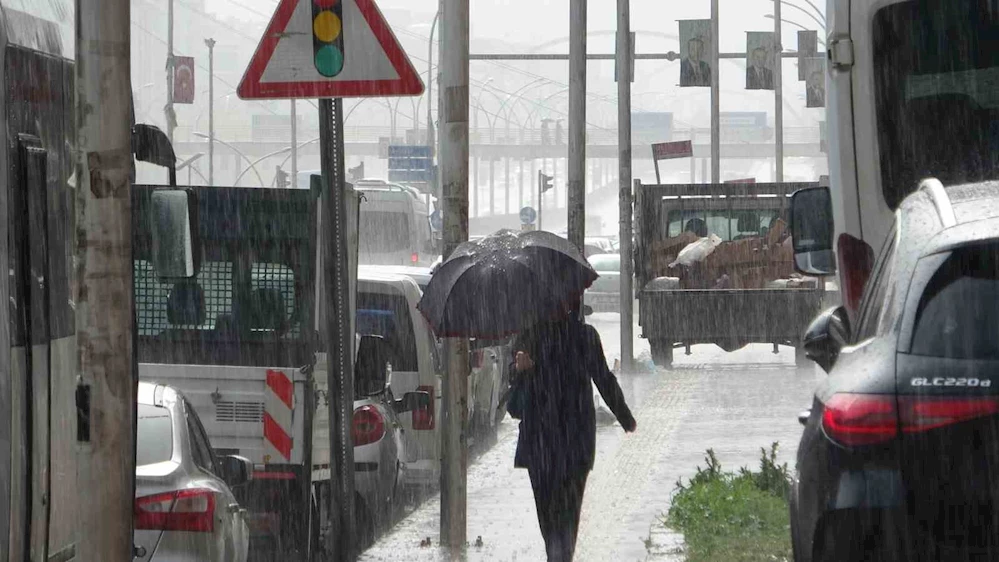 Diyarbakır’da sağanak yağış