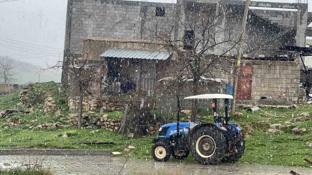 Mazıdağı’nda martta kar yağışı